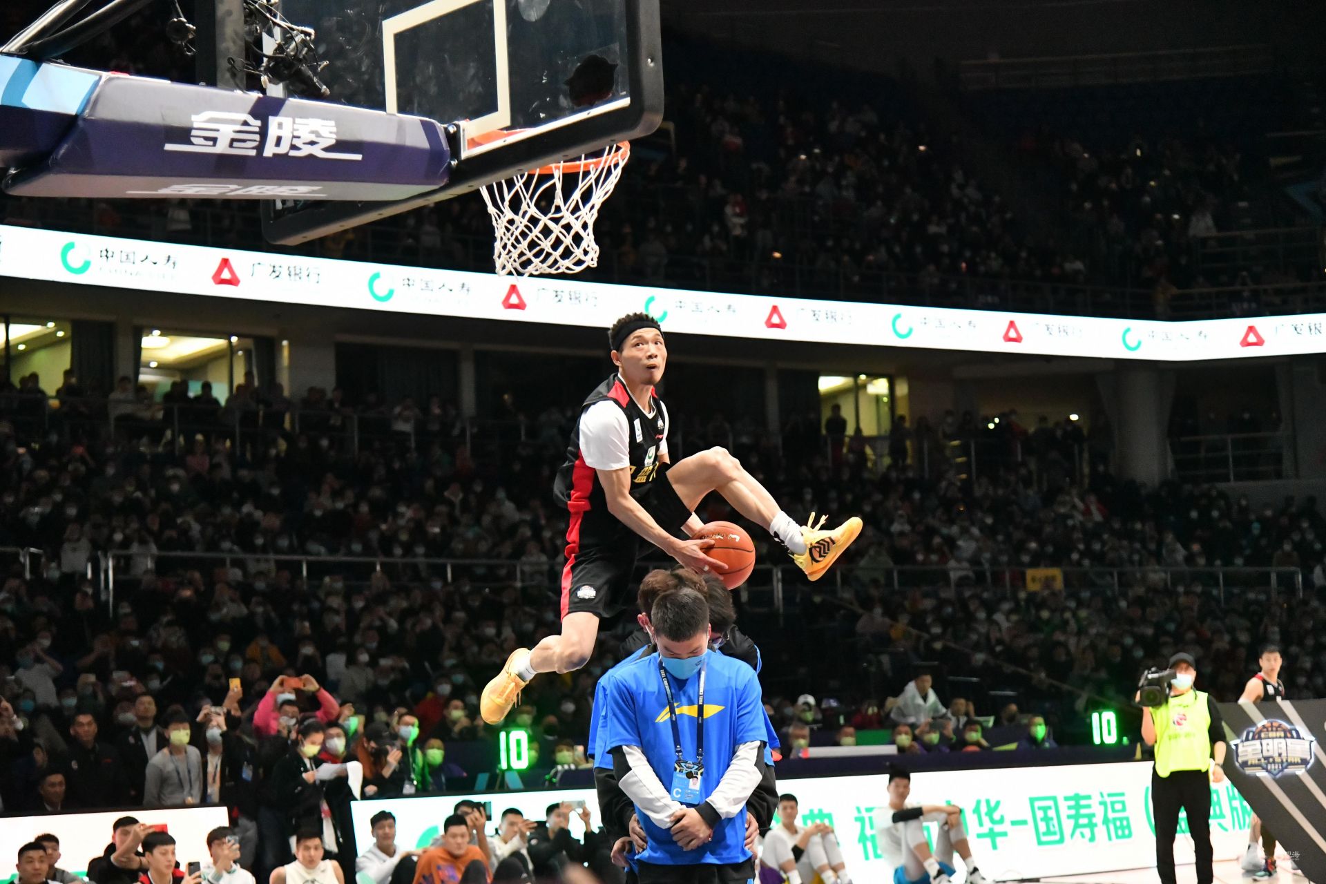 强队在关键 强队在关键